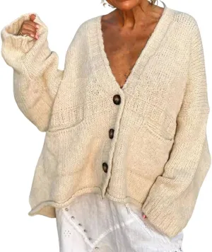 CHARTOU Women Oversized Cardigan Sweater Button Down V Neck Loose Sweater with Pockets
