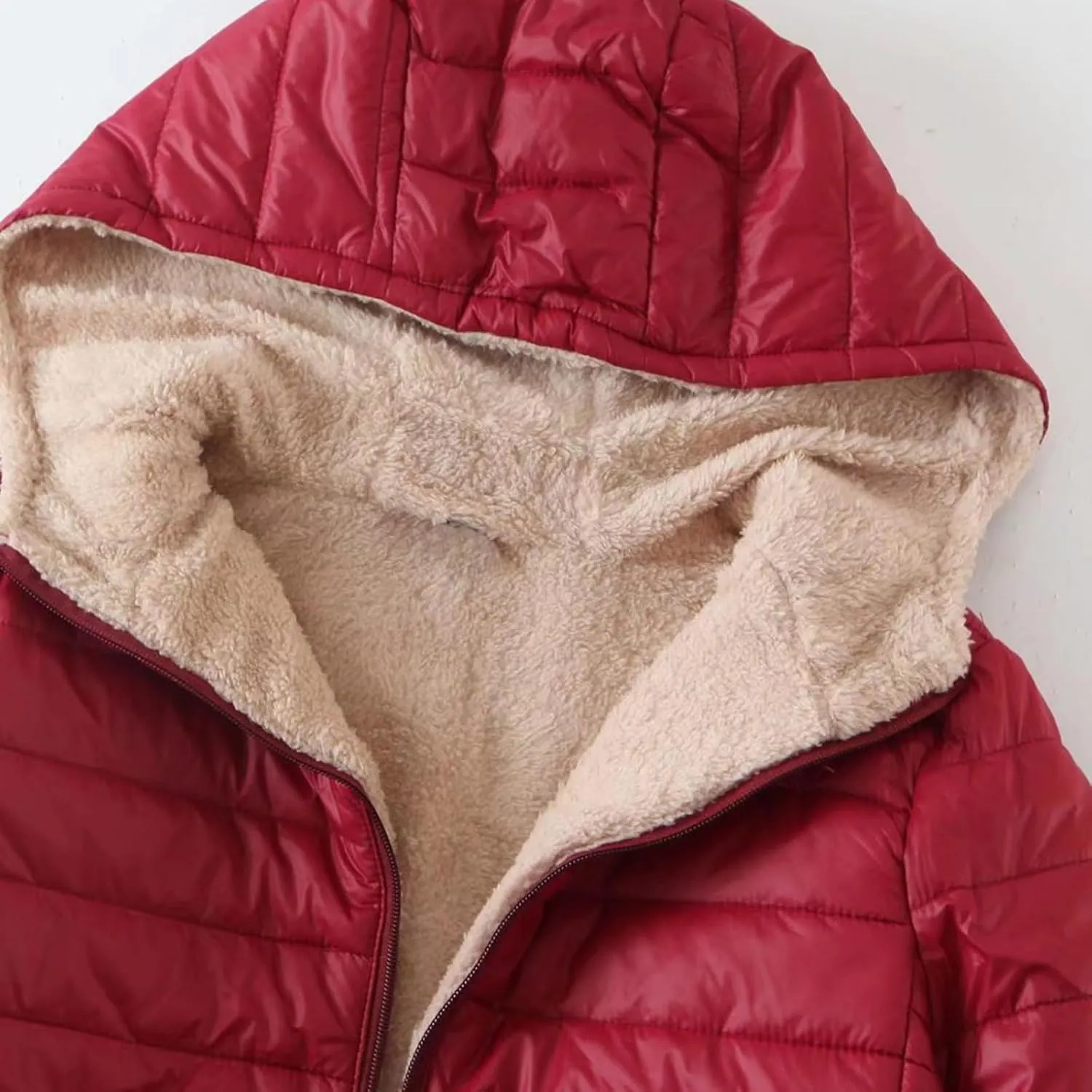 JEGULV Puffer Jacket Womens 2025 Winter Warm Lightweight Down Coats Lightweight Slim Fit Zip Up Jacket Short Duck Down Coats