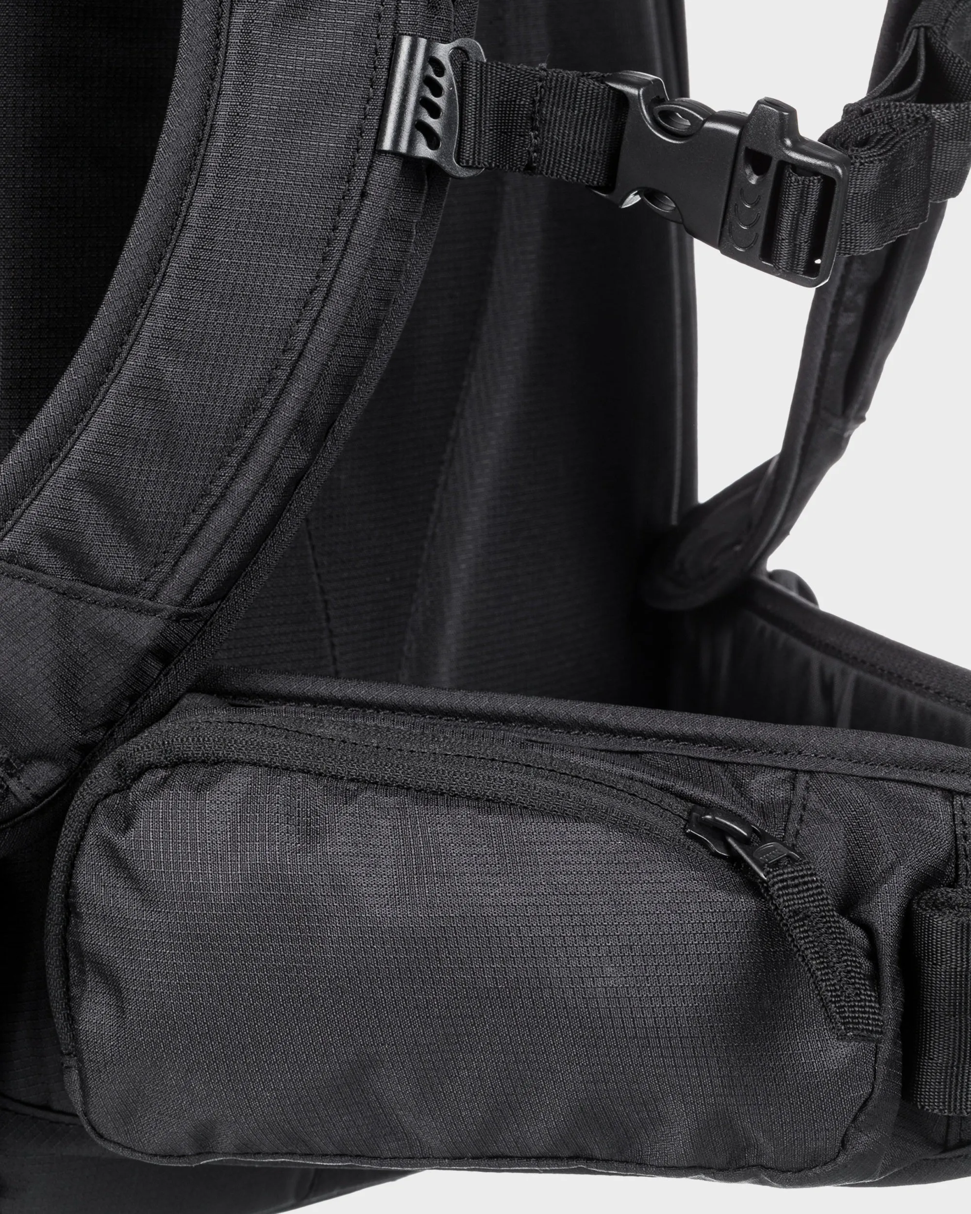 Mens Travis Rice X Quiksilver Platinum 18 L Small Backpack