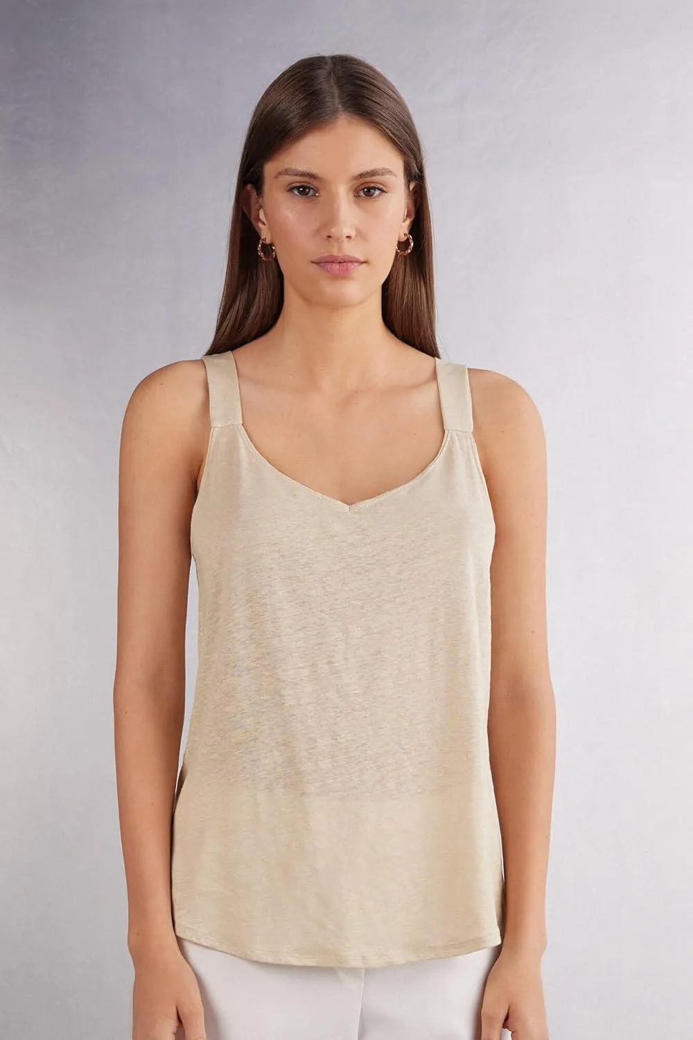 Woman's Linen Tank Top