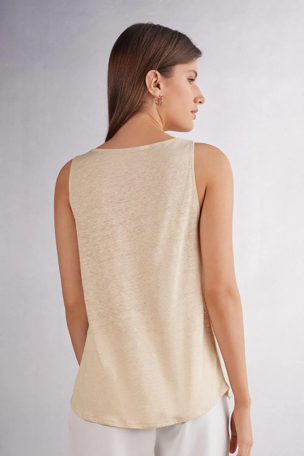 Woman's Linen Tank Top